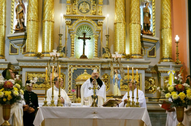 celebracic3b3n-de-la-misa